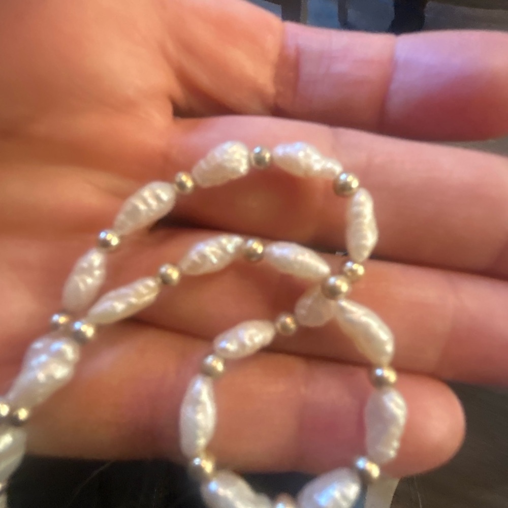 Elegant Rice Pearl Necklace - Picture 5 of 6